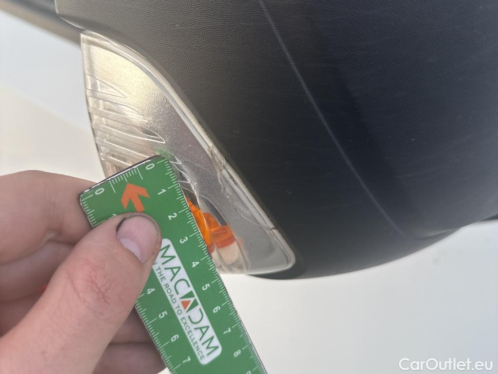  Renault  Master  III Fourgon L2H2 3 5 Grand Confort dCi #23