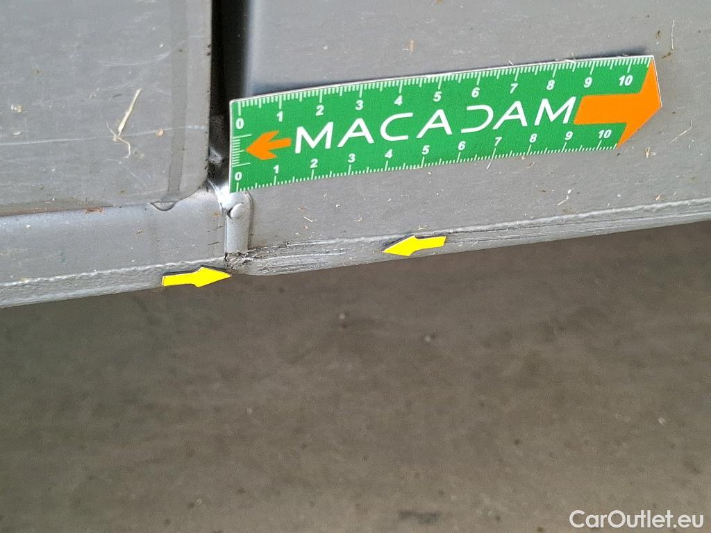  Renault  Master Renault V.I.  VU 4p Fourgon 2.3 125.35 FG L4H2 GC P-MJ #38