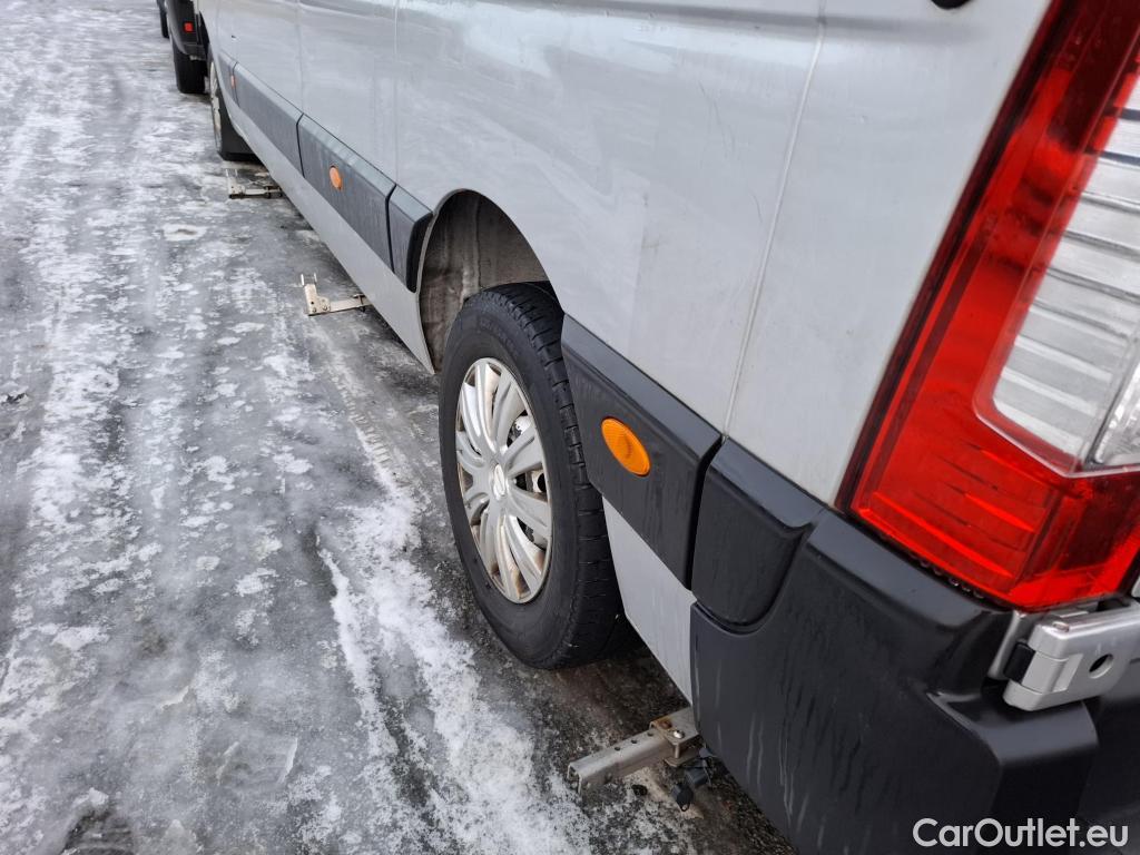  Renault  Master Renault V.I.  VU 4p Fourgon 2.3 125.35 FG L4H2 GC P-MJ #82