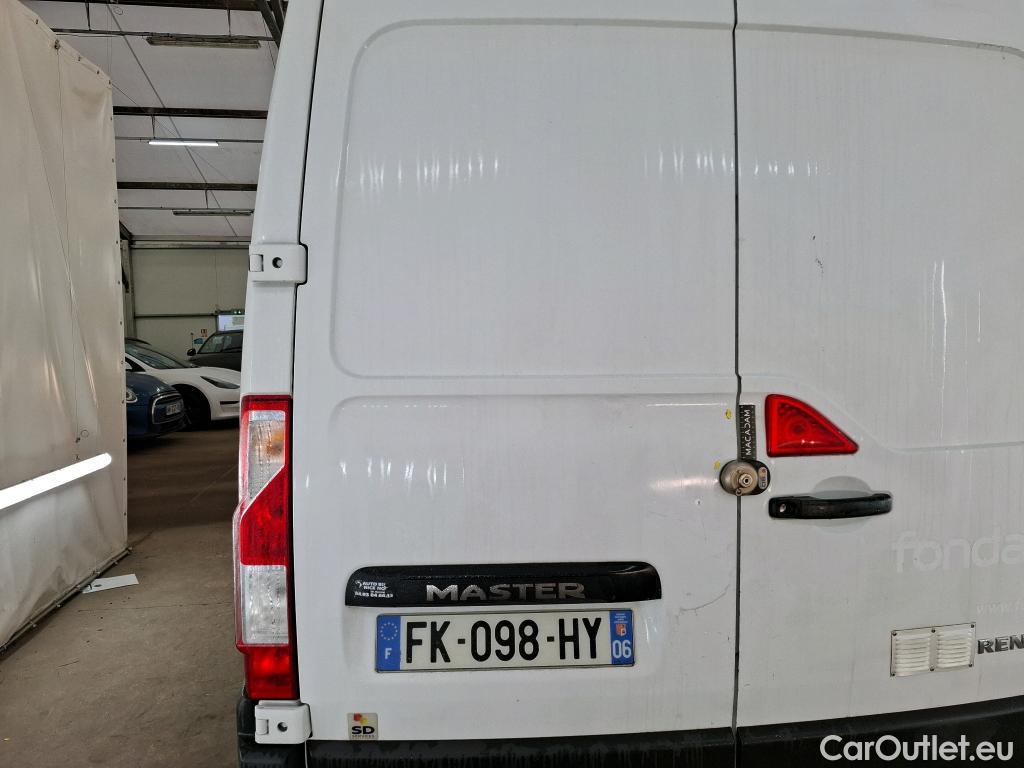  Renault  Master RENAULT  / 2014 / 4P / Fourgon tôlé &FG GCf Trac F3300 L1H1 dCi 110 Euro6 #56