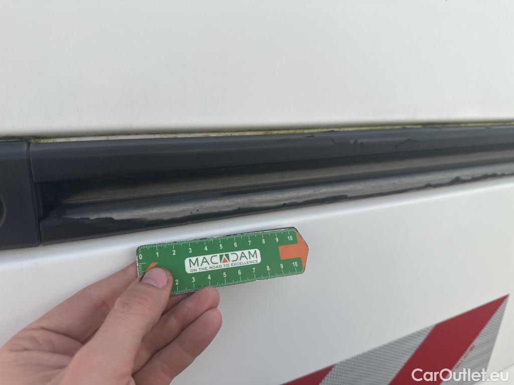  Renault  Master  III Fourgon L2H2 3 5 Grand Confort dCi #25