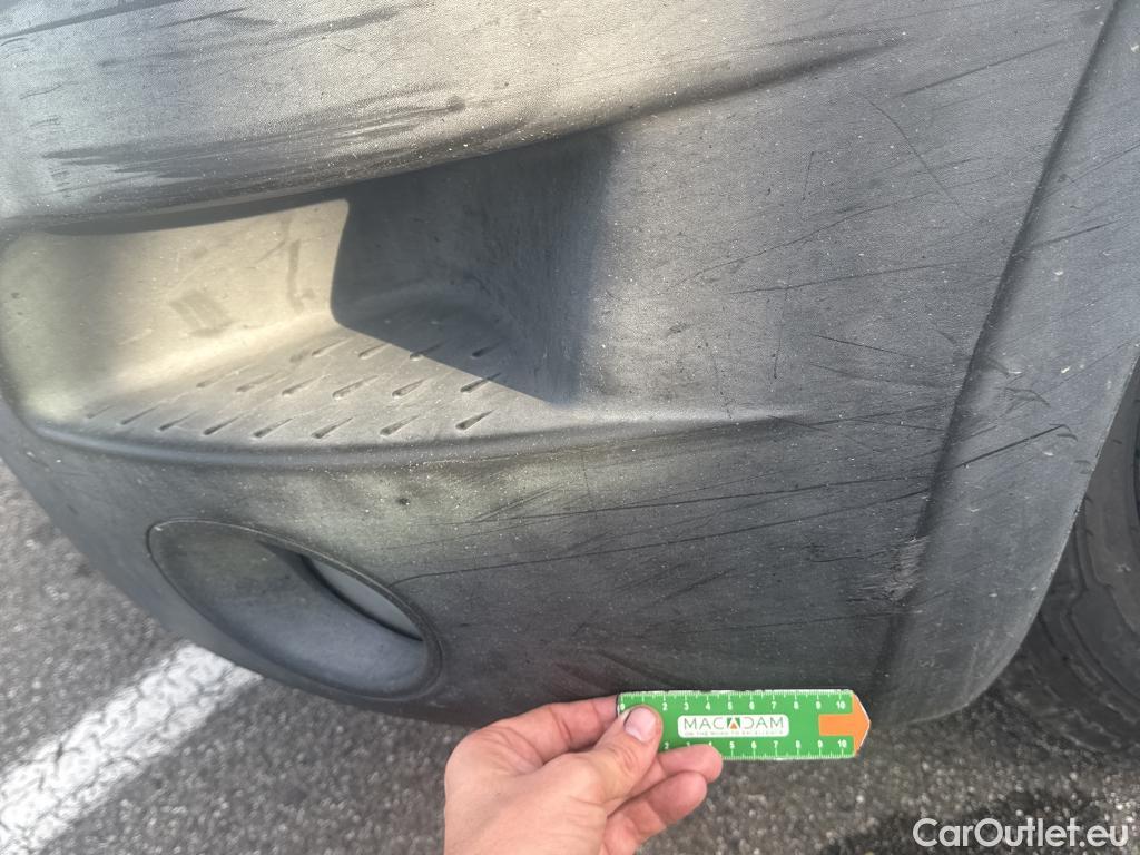  Renault  Master  III Fourgon L2H2 3 5 Grand Confort dCi #43