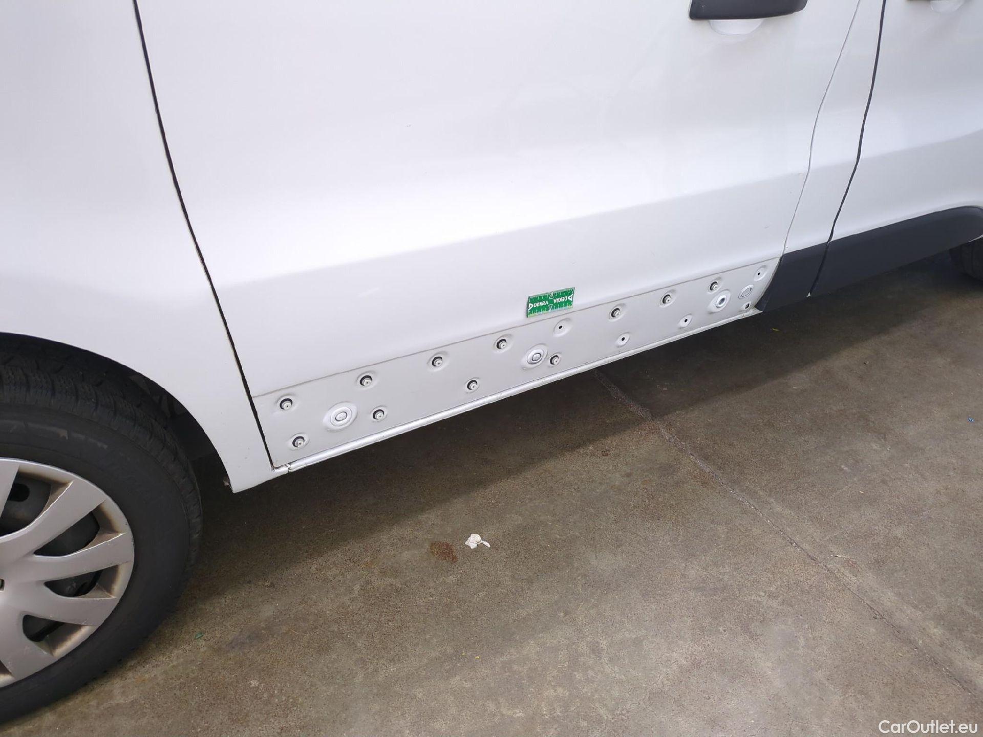  Renault  Trafic  Furgon Grand Confort L1H1 1000 1.6 dCi 120CV BVM6 E6 #53