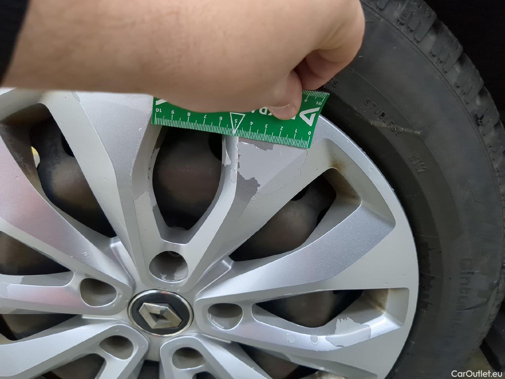  Renault  Megane  IV Berline 5pt. Société Air Nav 1.5 dCi 90CV BVM6 E6 #21