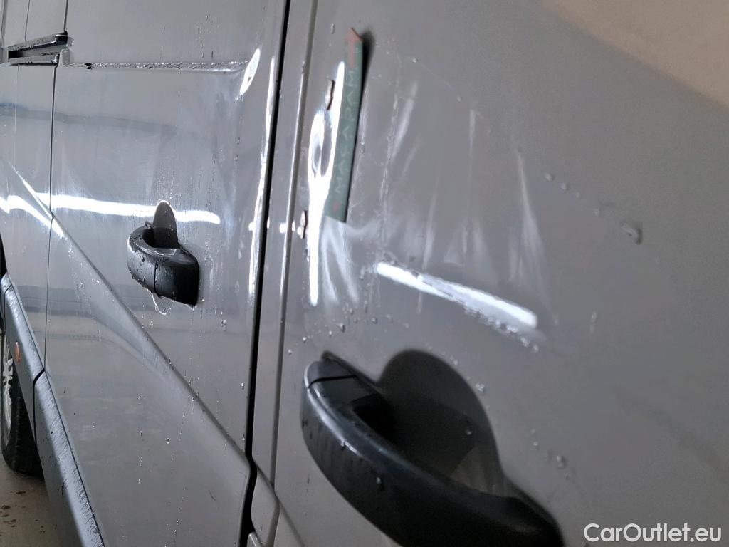  Renault  Master Renault V.I.  VU 4p Fourgon 2.3 125.35 FG L4H2 GC P-MJ #65