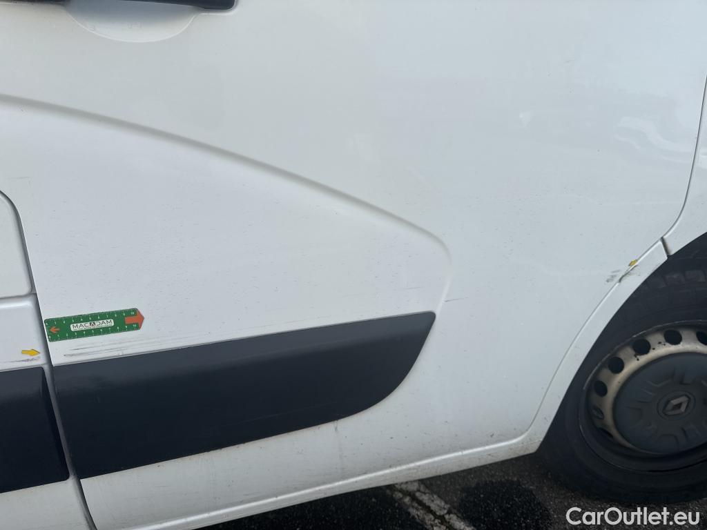  Renault  Master  III Fourgon L2H2 3 5 Grand Confort dCi #10