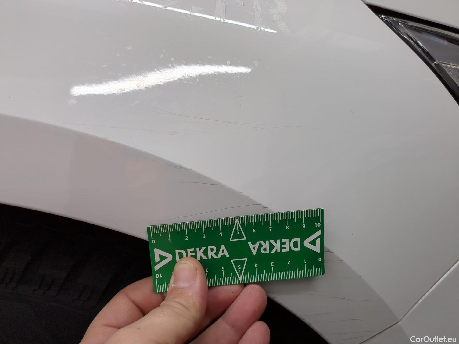  Renault  Megane  IV Berline 5pt. Société Air Nav 1.5 dCi 90CV BVM6 E6 #49