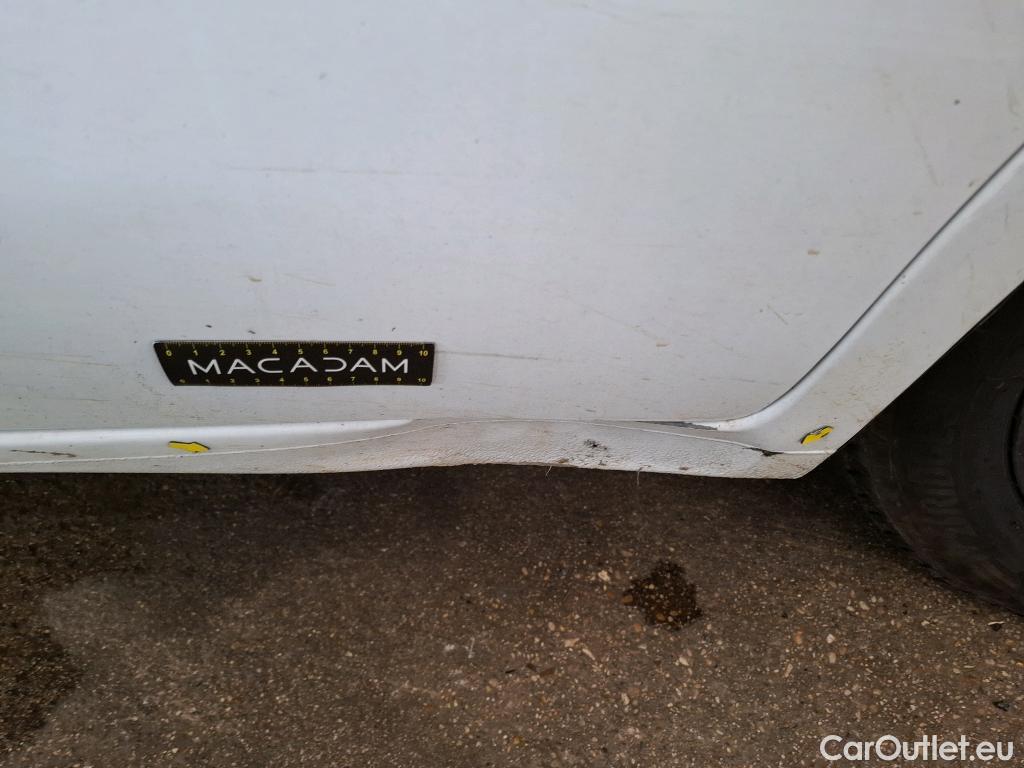  Renault  Master RENAULT  / 2014 / 4P / Fourgon tôlé &FG GCf Trac F3300 L1H1 dCi 110 Euro6 #24