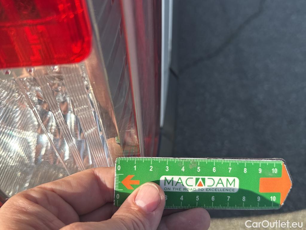  Renault  Master  III Fourgon L2H2 3 5 Grand Confort dCi #23