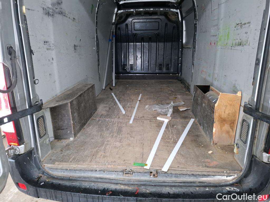  Renault  Master Renault V.I.  VU 4p Fourgon 2.3 125.35 FG L4H2 GC P-MJ #39