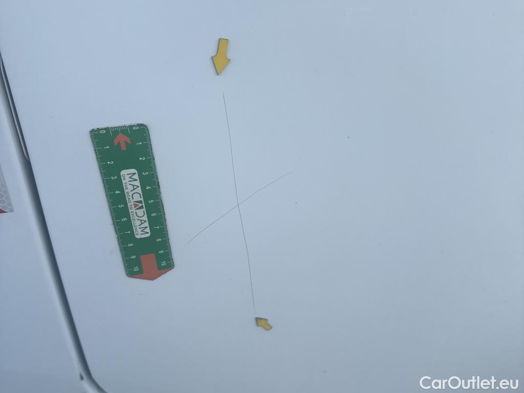  Renault  Master  III Fourgon L2H2 3 5 Grand Confort dCi #9