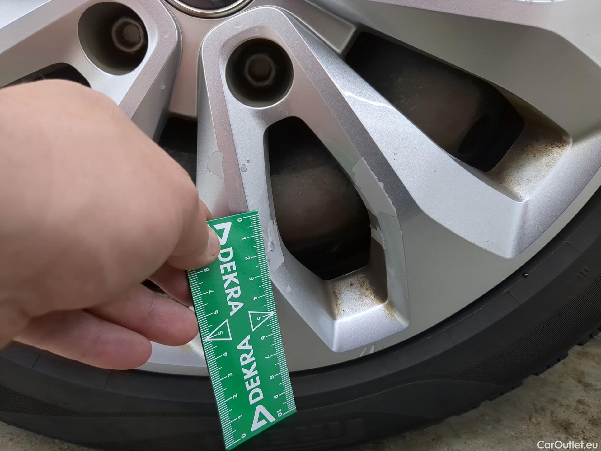  Renault  Megane  IV Berline 5pt. Société Air Nav 1.5 dCi 90CV BVM6 E6 #20