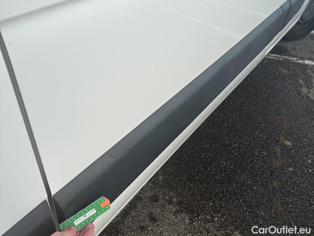  Renault  Master  III Fourgon L2H2 3 5 Grand Confort dCi #53