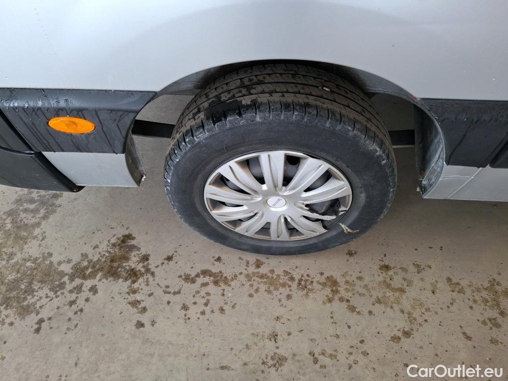  Renault  Master Renault V.I.  VU 4p Fourgon 2.3 125.35 FG L4H2 GC P-MJ #72