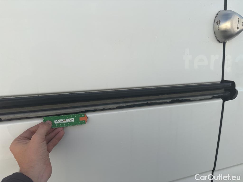  Renault  Master  III Fourgon L2H2 3 5 Grand Confort dCi #27