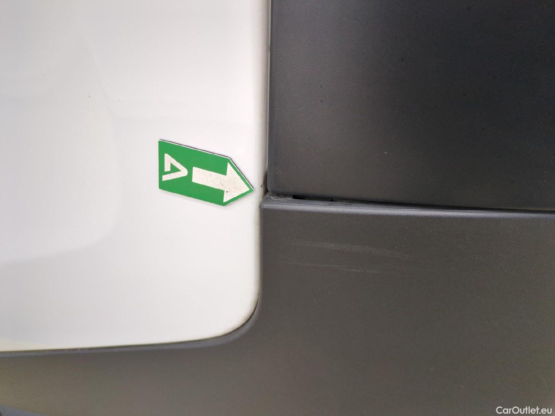  Renault  Trafic  Furgon Grand Confort L1H1 1000 1.6 dCi 120CV BVM6 E6 #32