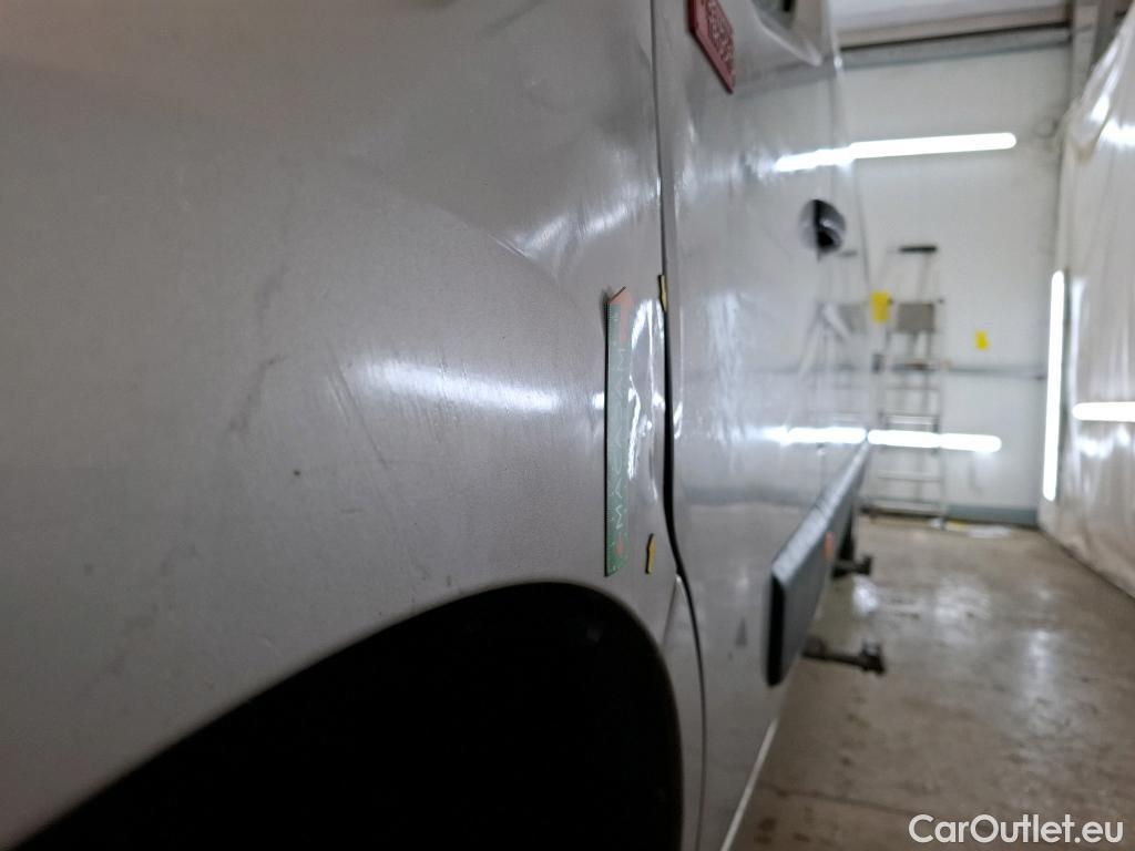  Renault  Master Renault V.I.  VU 4p Fourgon 2.3 125.35 FG L4H2 GC P-MJ #25