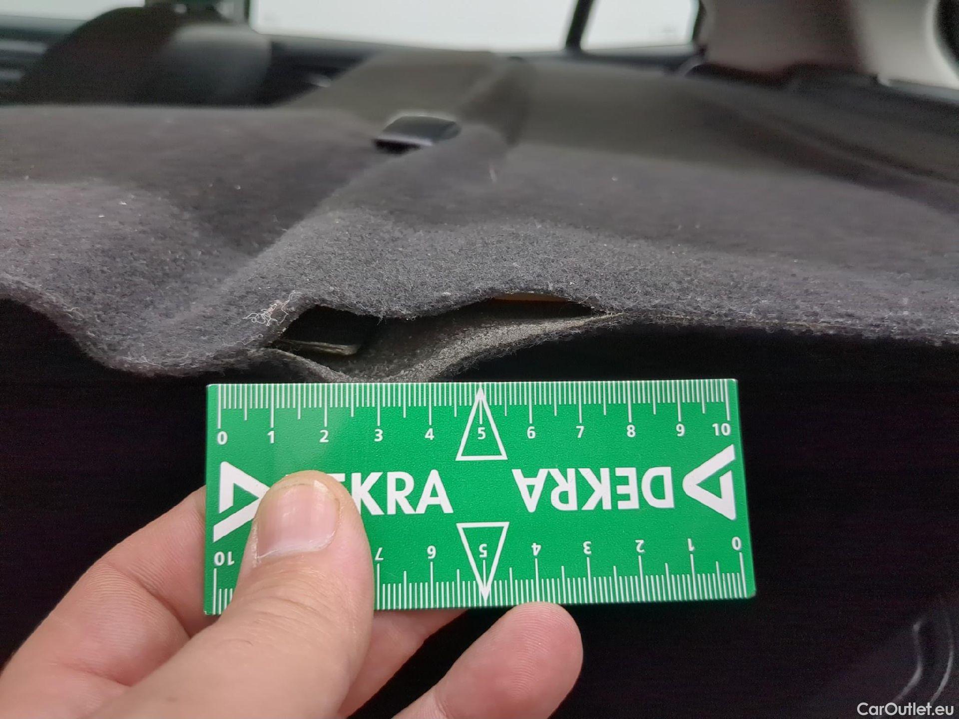  Renault  Megane  IV Berline 5pt. Société Air Nav 1.5 dCi 90CV BVM6 E6 #4