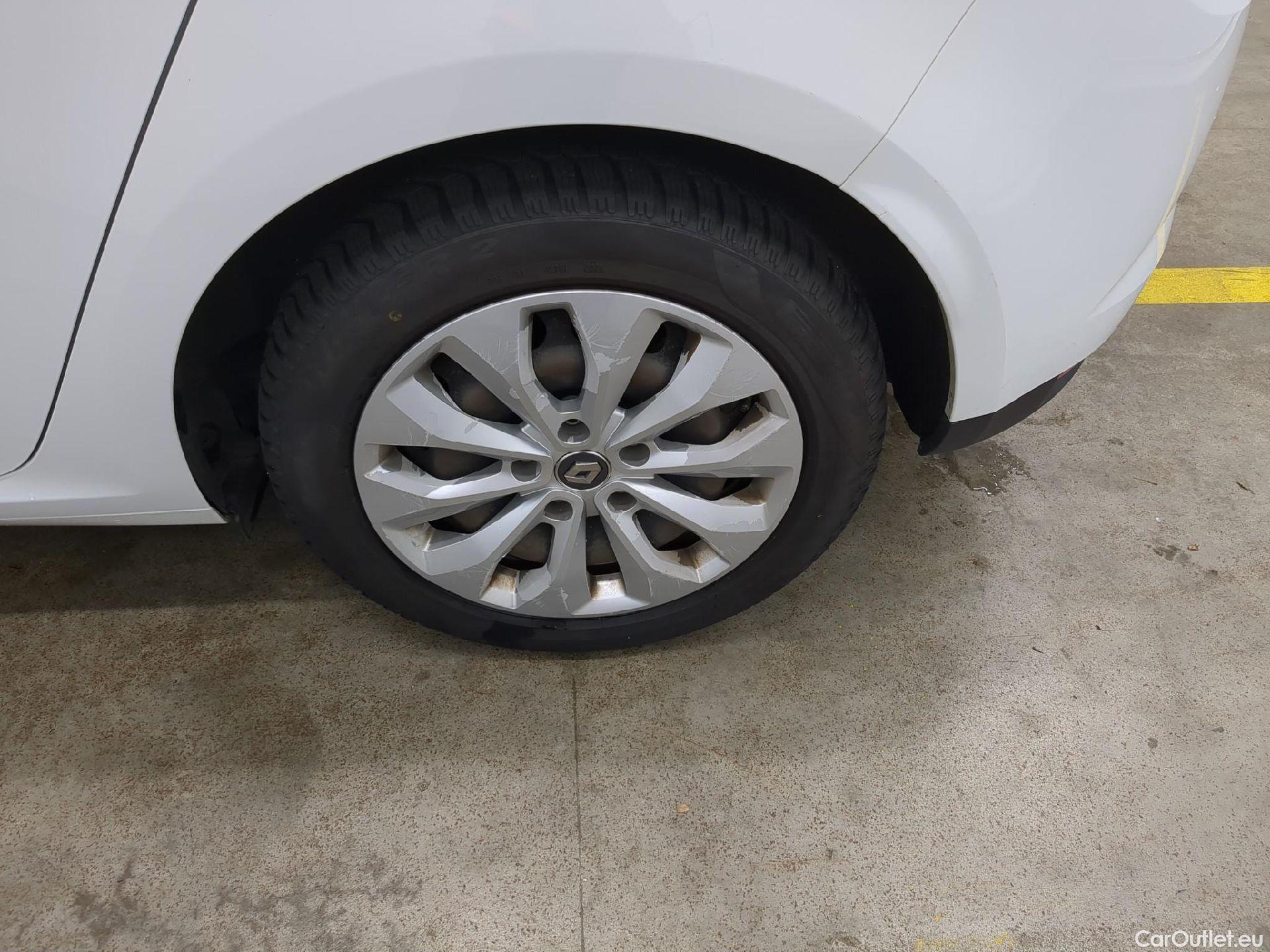  Renault  Megane  IV Berline 5pt. Société Air Nav 1.5 dCi 90CV BVM6 E6 #8