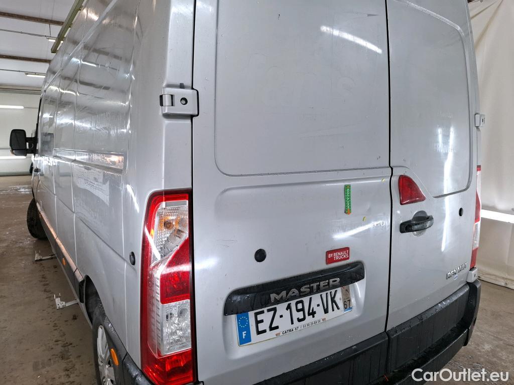  Renault  Master Renault V.I.  VU 4p Fourgon 2.3 125.35 FG L4H2 GC P-MJ #29