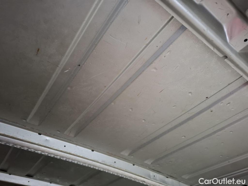  Renault  Master Renault V.I.  VU 4p Fourgon 2.3 125.35 FG L4H2 GC P-MJ #4