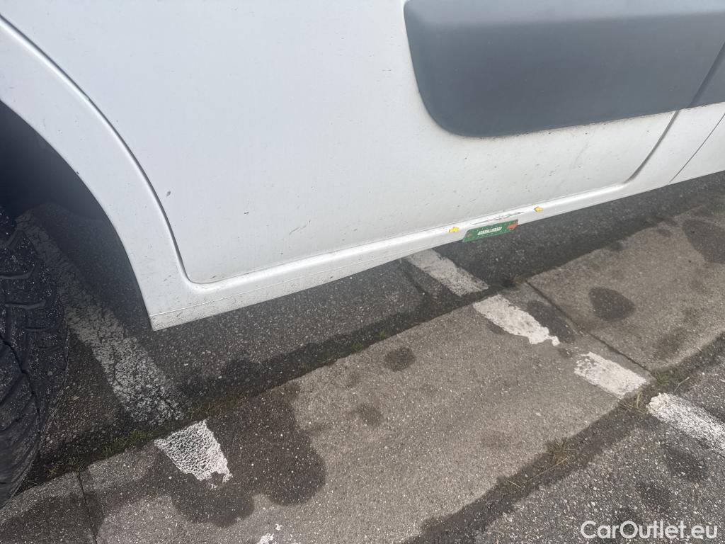  Renault  Master  III Fourgon L2H2 3 5 Grand Confort dCi #47