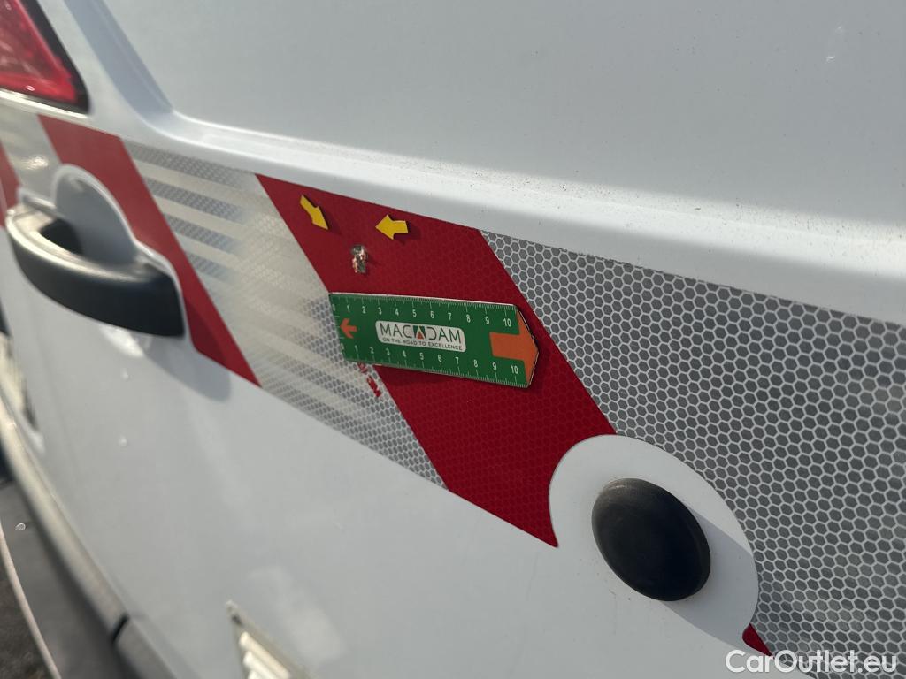  Renault  Master  III Fourgon L2H2 3 5 Grand Confort dCi #5