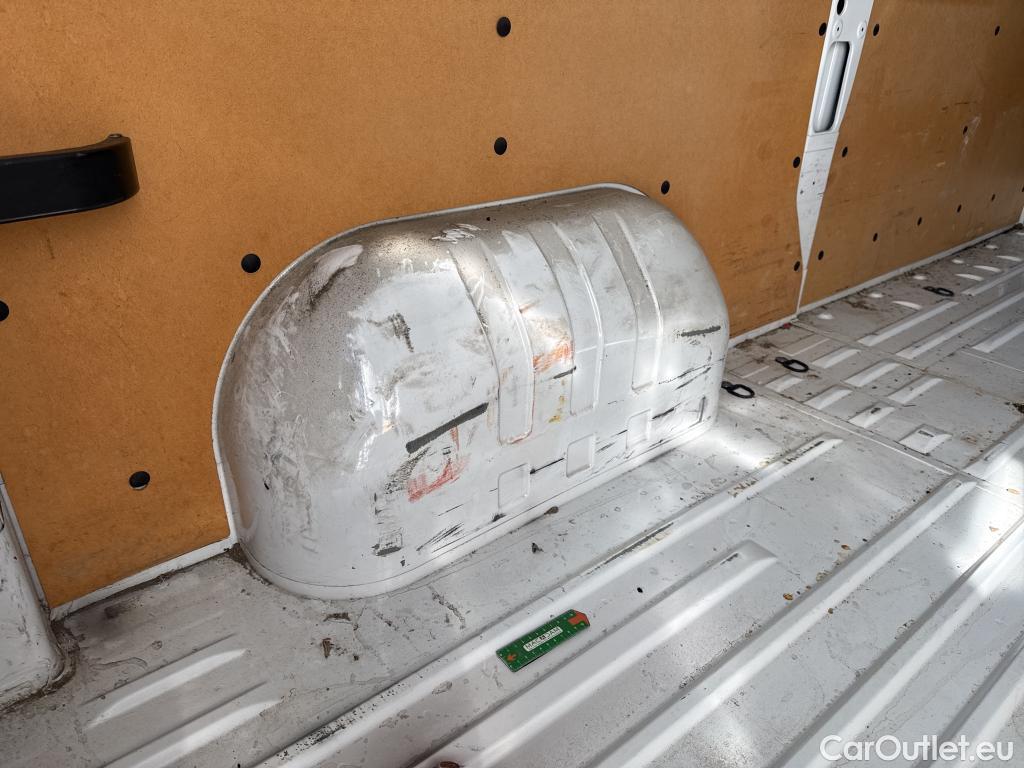  Renault  Master  III Fourgon L2H2 3 5 Grand Confort dCi #20