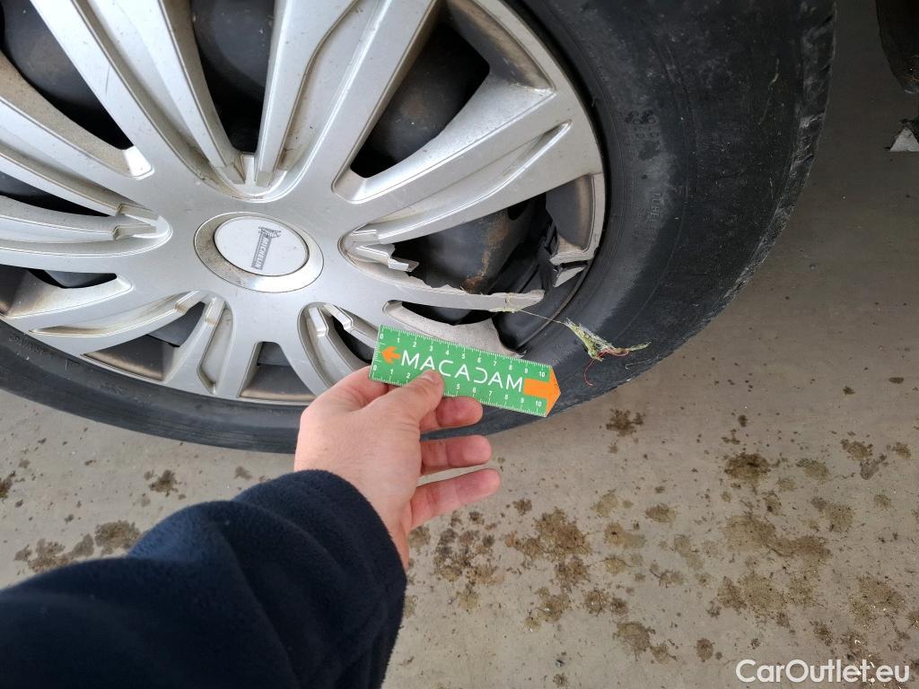  Renault  Master Renault V.I.  VU 4p Fourgon 2.3 125.35 FG L4H2 GC P-MJ #73