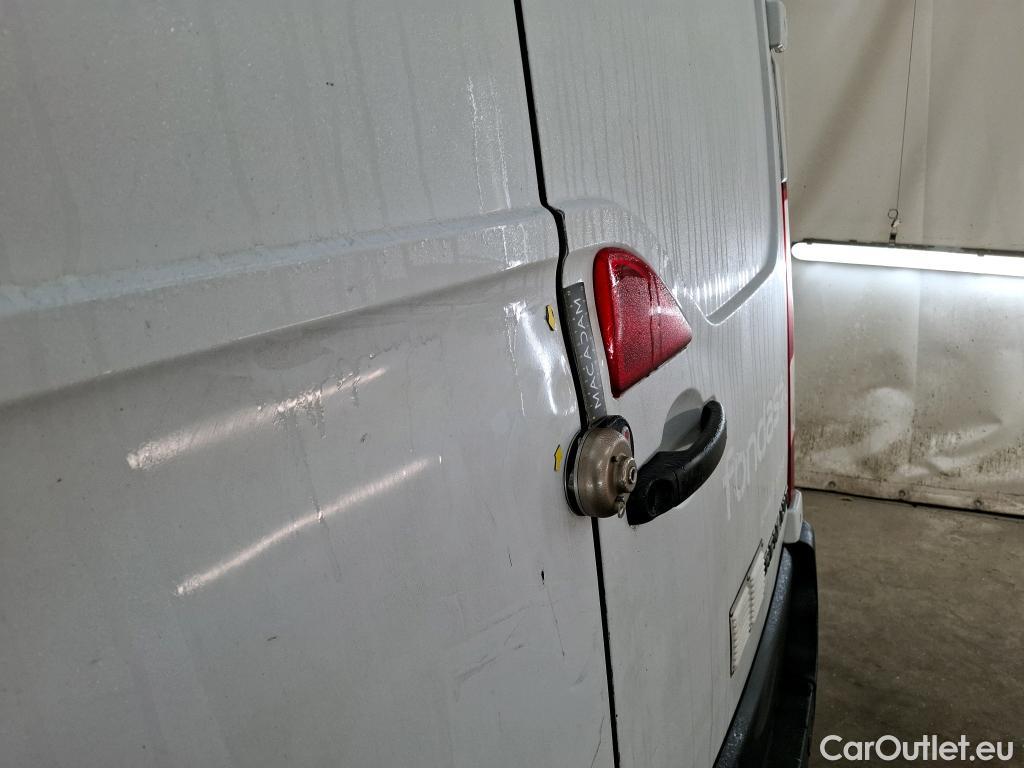  Renault  Master RENAULT  / 2014 / 4P / Fourgon tôlé &FG GCf Trac F3300 L1H1 dCi 110 Euro6 #57