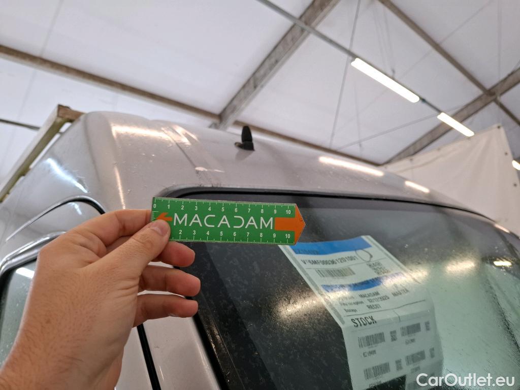  Renault  Master Renault V.I.  VU 4p Fourgon 2.3 125.35 FG L4H2 GC P-MJ #78