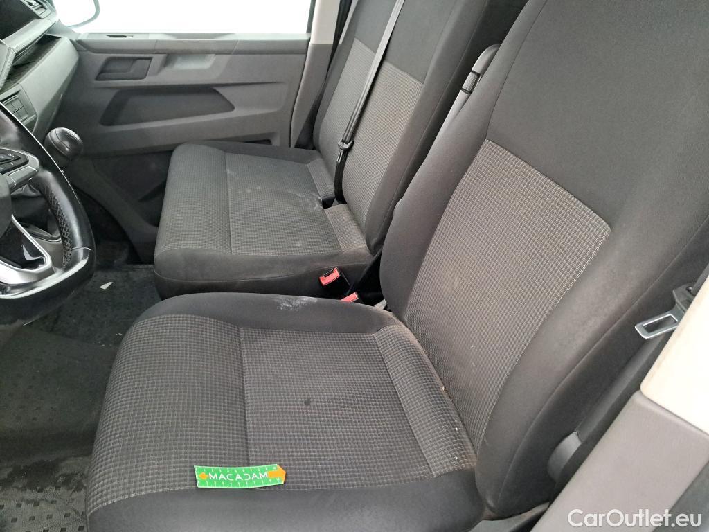  Volkswagen  Transporter VOLKSWAGEN  / 2019 / 4P / Fourgon tôlé 2.0 TDi 110 L1H1 Business #4