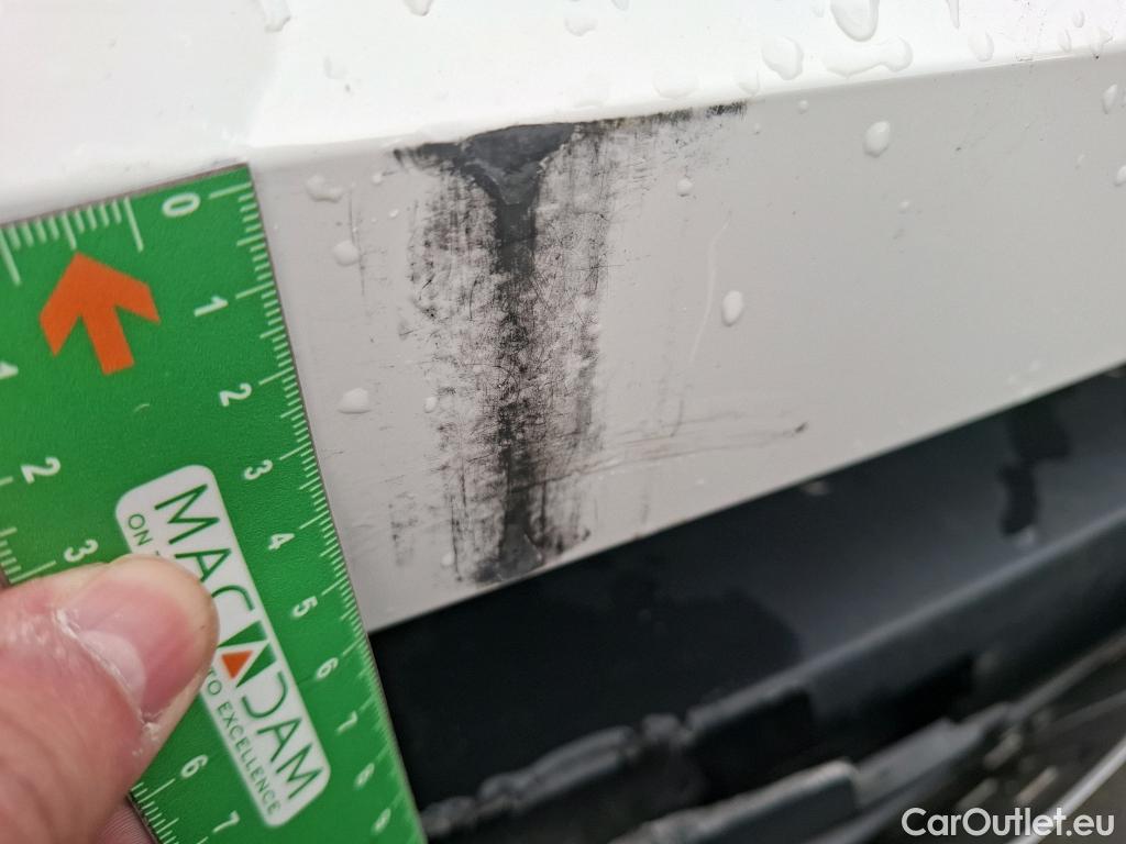  Volkswagen  Crafter  Fourgon 35 Fourgon L4H3 FWD 2.0 TDI 140CV BVM6 E6 #4