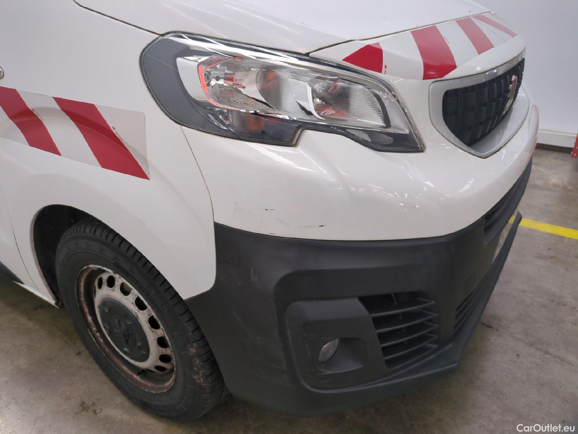  Peugeot  Expert PEUGEOT  VU 4p Fourgon 2.0 BlueHDi 120 S&S Standard Premium P. #12