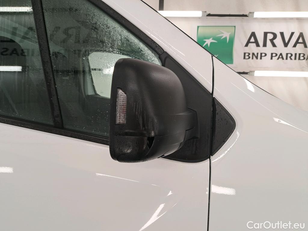  Renault  Trafic  III Fourgon L2H1 3T Confort 2.0 dCi 130CV BVM6 E6d #8