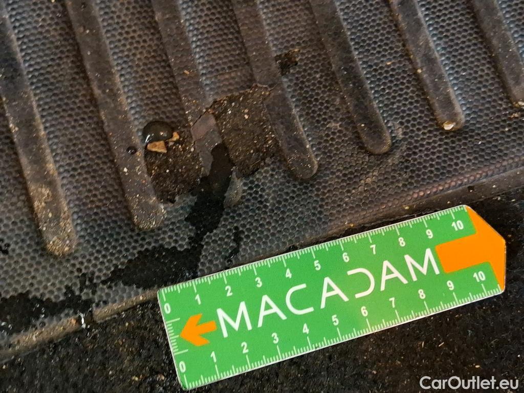  Peugeot  208  Affaire Premium Pack 1.5 HDi 100CV BVM5 E6dT #45