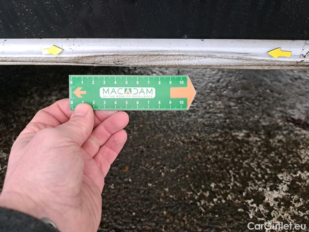  Renault  Trafic  III Fourgon L2H1 3T Confort 2.0 dCi 130CV BVM6 E6d #4