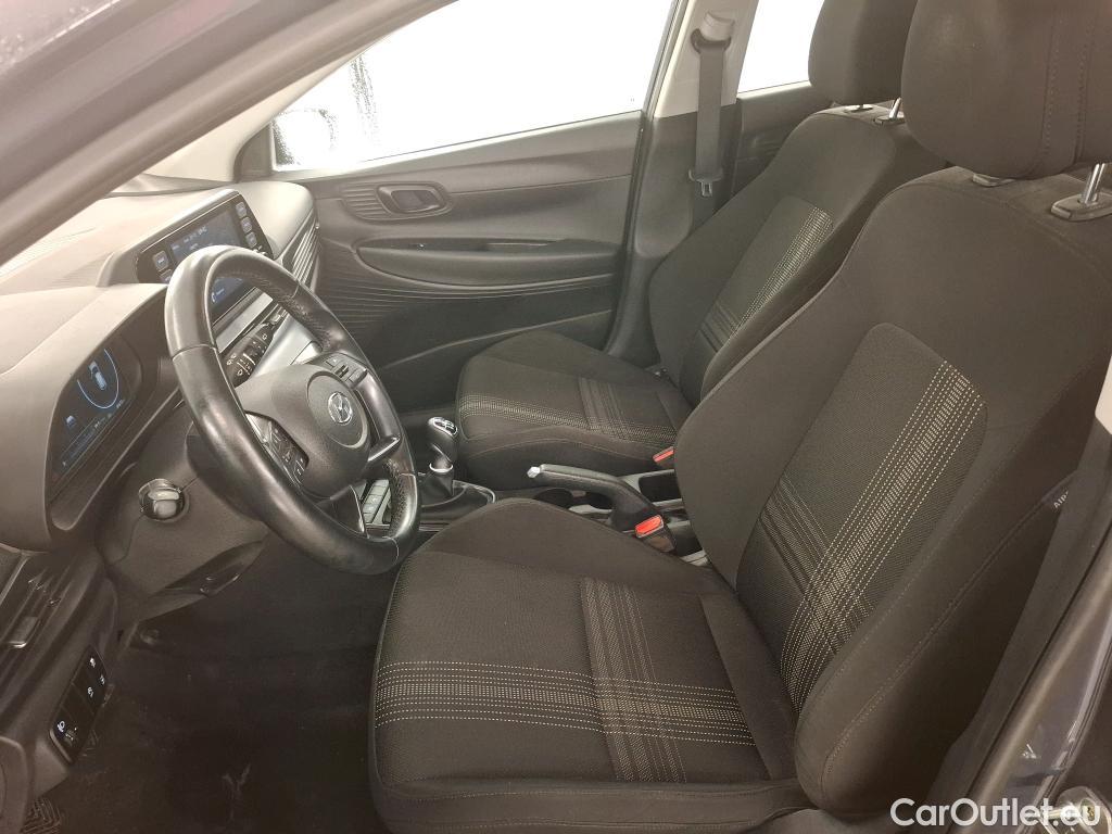  Hyundai  Bayon   2021  5P  SUV 10 TGDI 100 HYBRID 48V INITIA / TRANSFO VP/VF #18