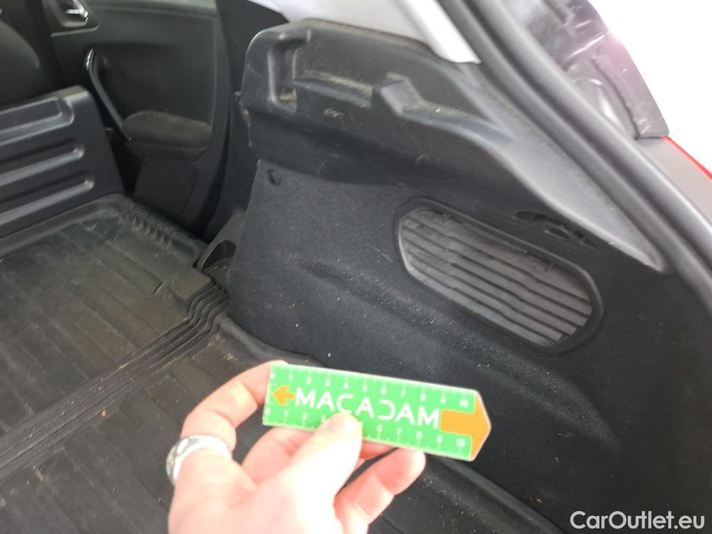  Peugeot  208  Affaire Premium Pack 1.5 HDi 100CV BVM5 E6dT #54