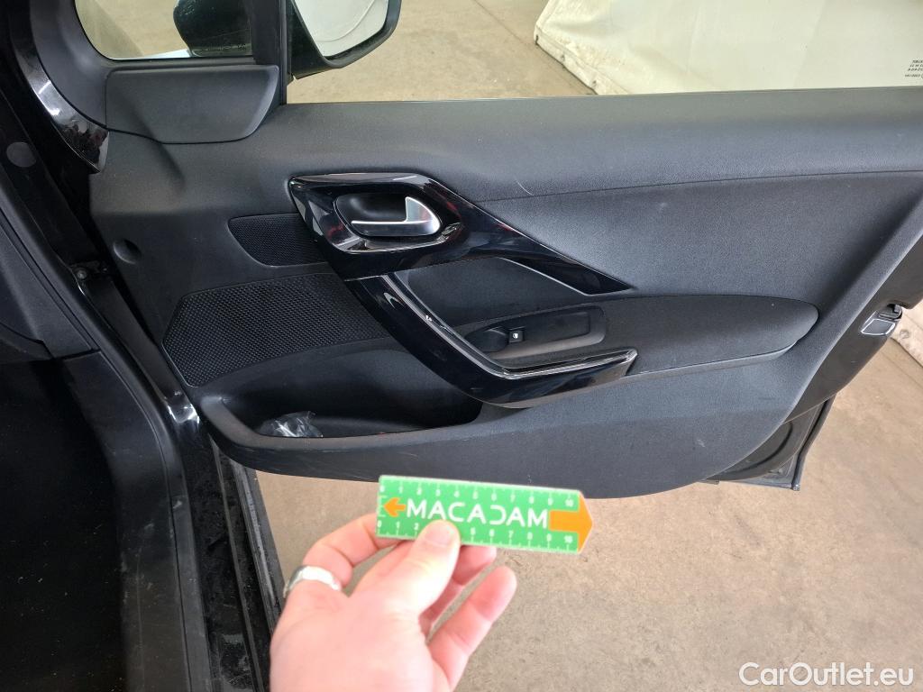  Peugeot  208  Affaire Premium Pack 1.5 HDi 100CV BVM5 E6dT #39