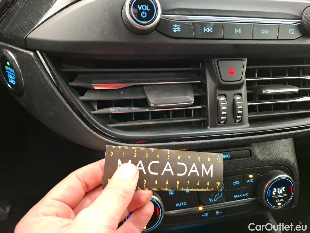  Ford  Focus FORD  / 2018 / 5P / Berline 1.0 EcoBoost 125ch St-Line #20