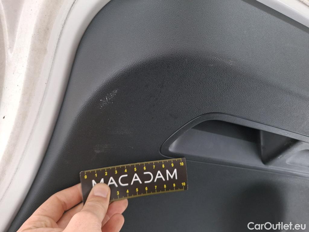  Citroen  C3  Feel 1.2 PureTech 80CV BVM5 E6 #8