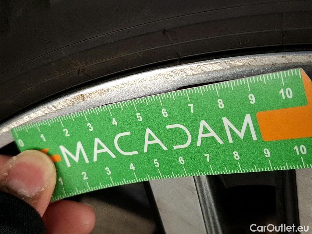  Bmw  Serie 5 BMW Série 5 Touring / 2020 / 5P / Break 530e 292ch Busi Design BVA8 #32