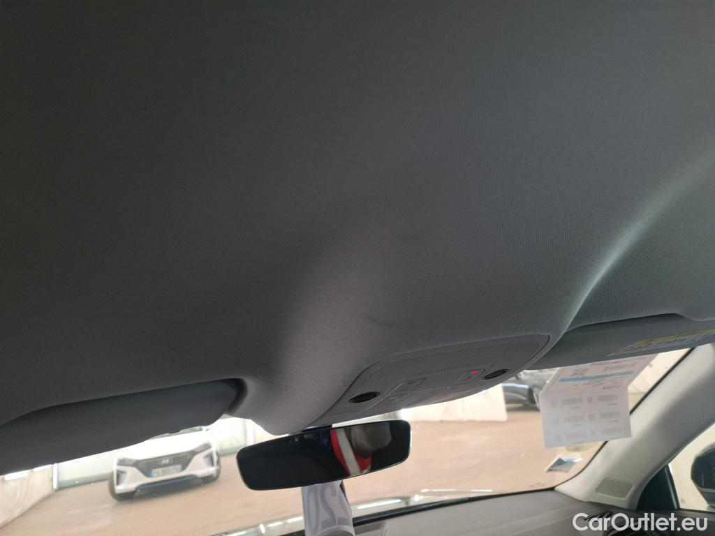  Audi  Q3 AUDI  / 2018 / 5P / SUV 35 TDI 150 S TRONIC BUSINESS LINE #10