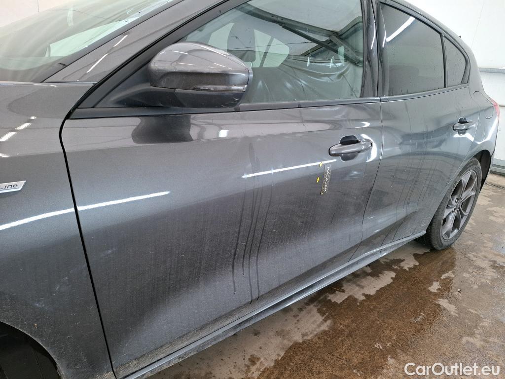  Ford  Focus FORD  / 2018 / 5P / Berline 1.0 EcoBoost 125ch St-Line #51