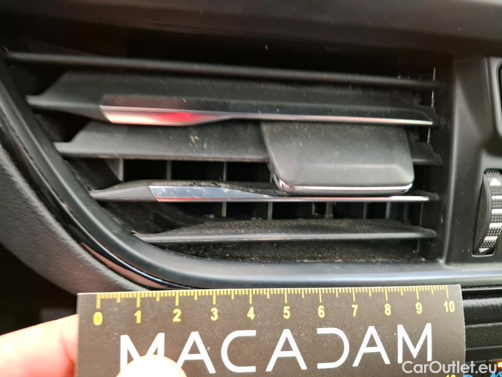  Ford  Focus FORD  / 2018 / 5P / Berline 1.0 EcoBoost 125ch St-Line #21