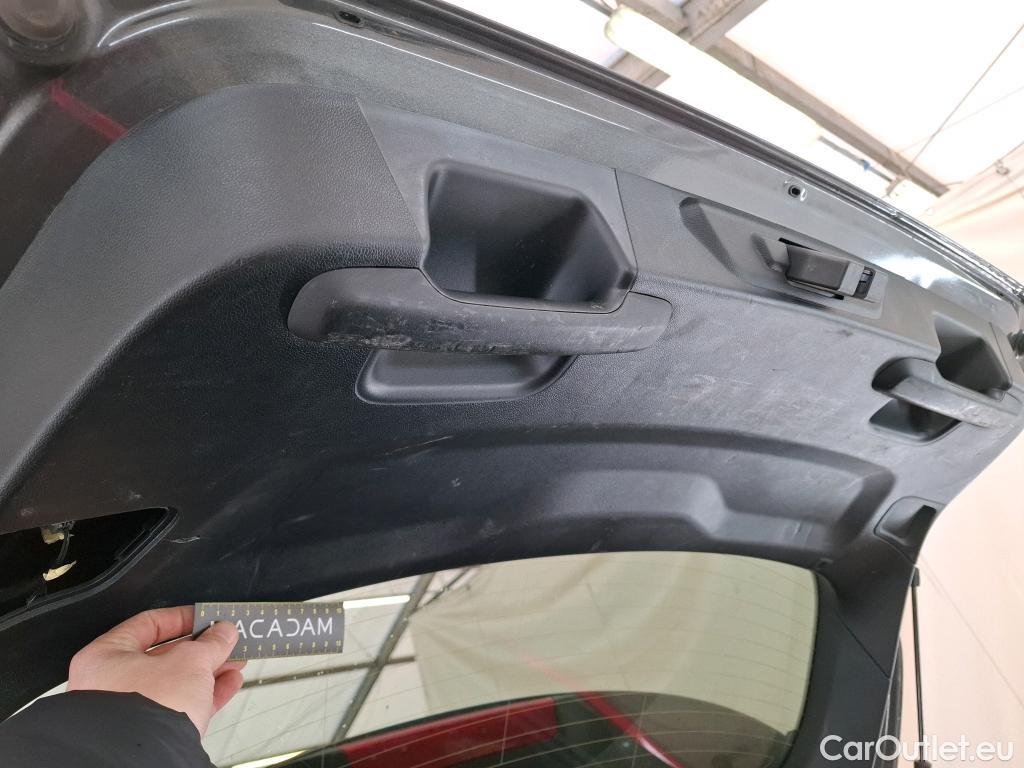  Ford  Focus FORD  / 2018 / 5P / Berline 1.0 EcoBoost 125ch St-Line #42