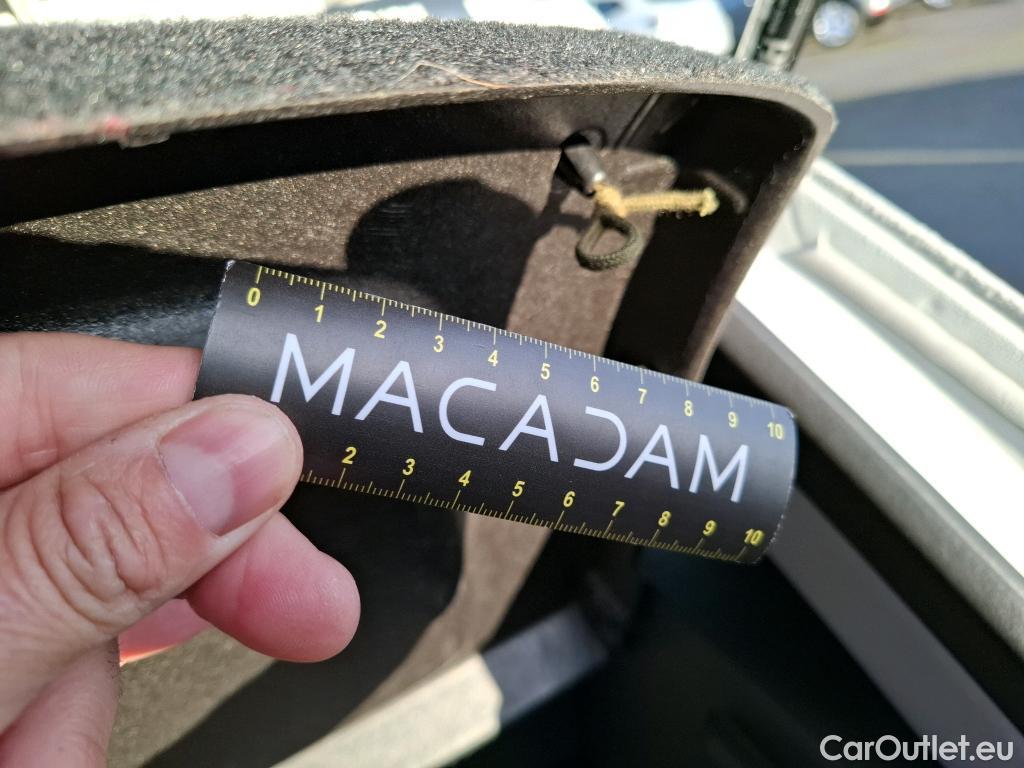  Hyundai  Konna Kona Business Hybrid 2WD 1.6 GDI 140CV BVA6 E6d #3