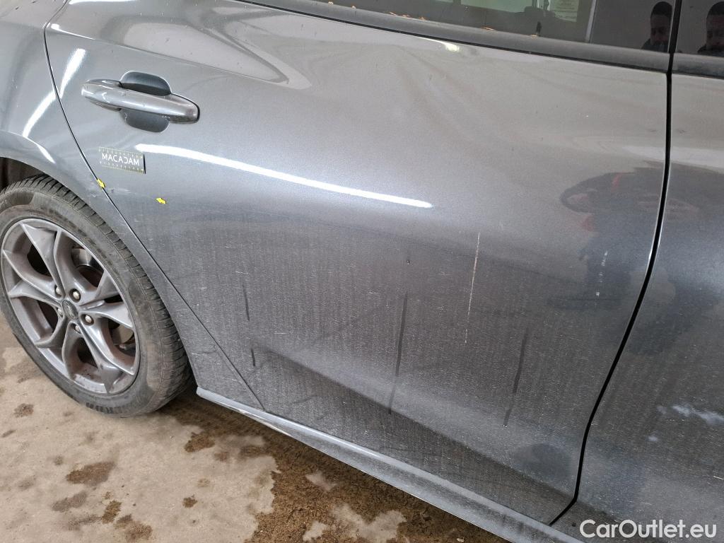  Ford  Focus FORD  / 2018 / 5P / Berline 1.0 EcoBoost 125ch St-Line #6