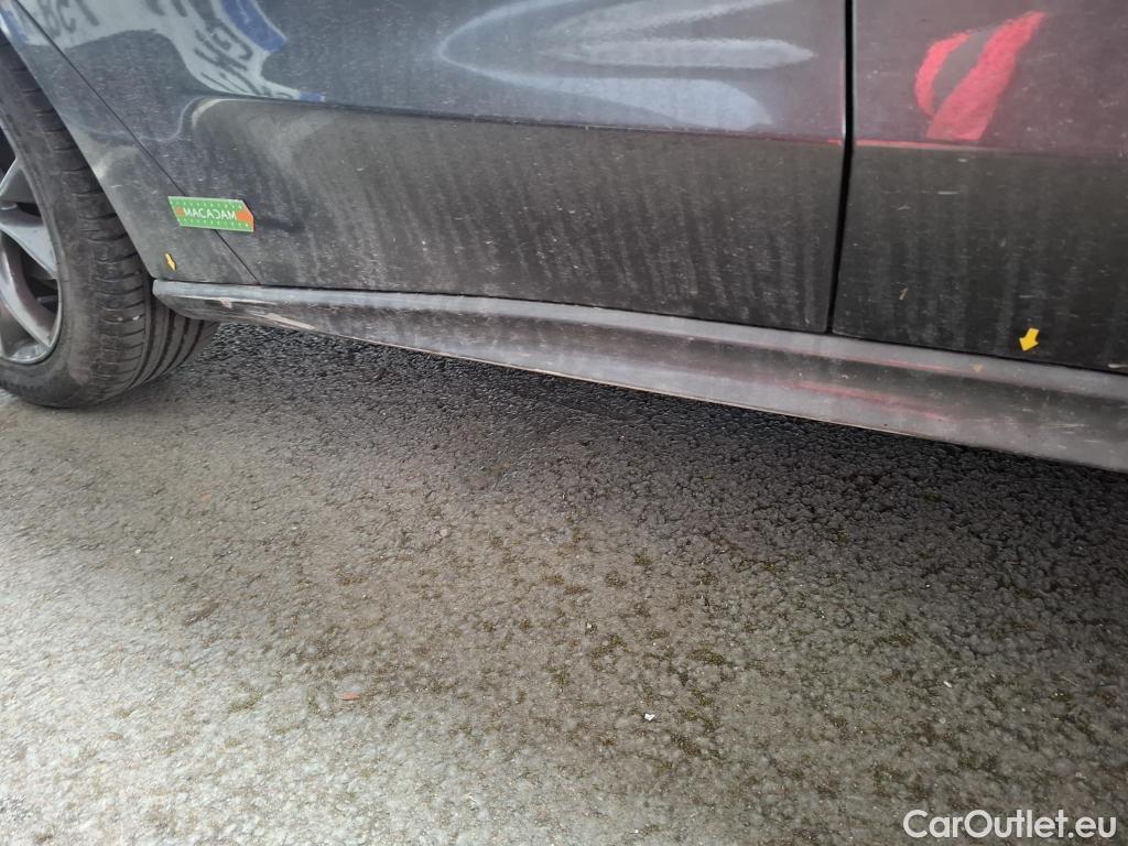  Ford  Focus FORD  / 2018 / 5P / Berline 1.0 EcoBoost 125ch St-Line #17